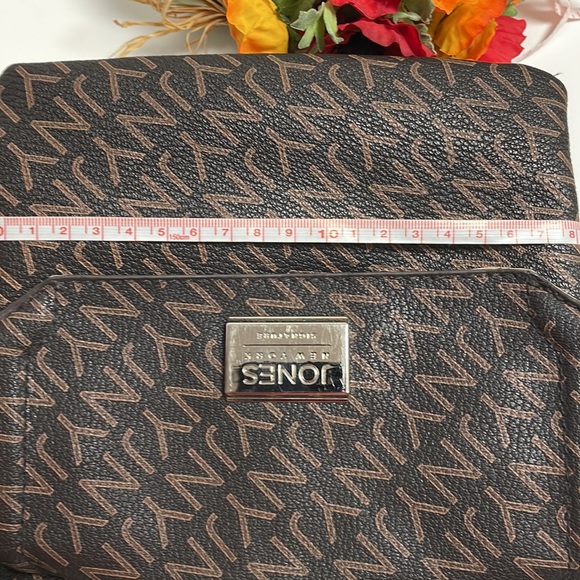 Jones new york women’s brown bag - Picture 12 of 16